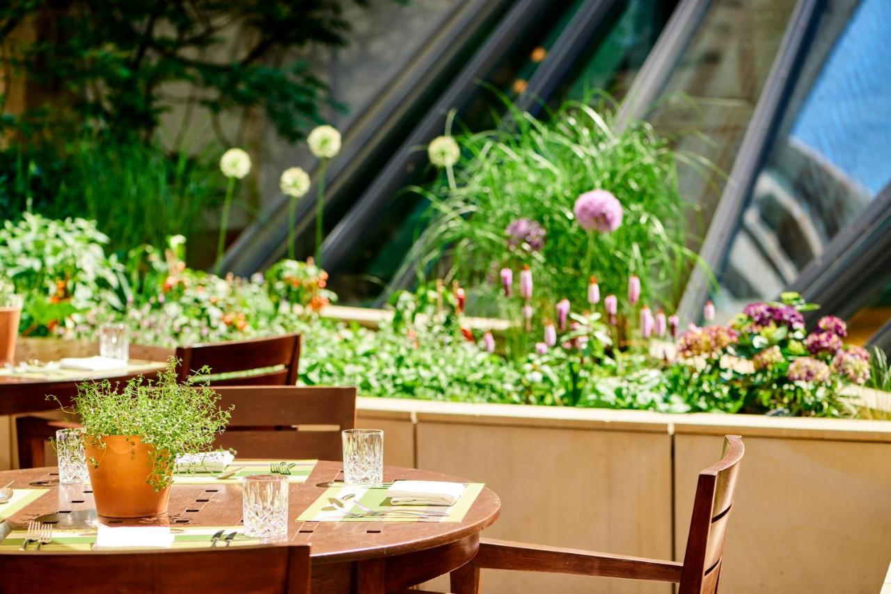 Conrad Hamburg Hotel Exterior foto The restaurant
