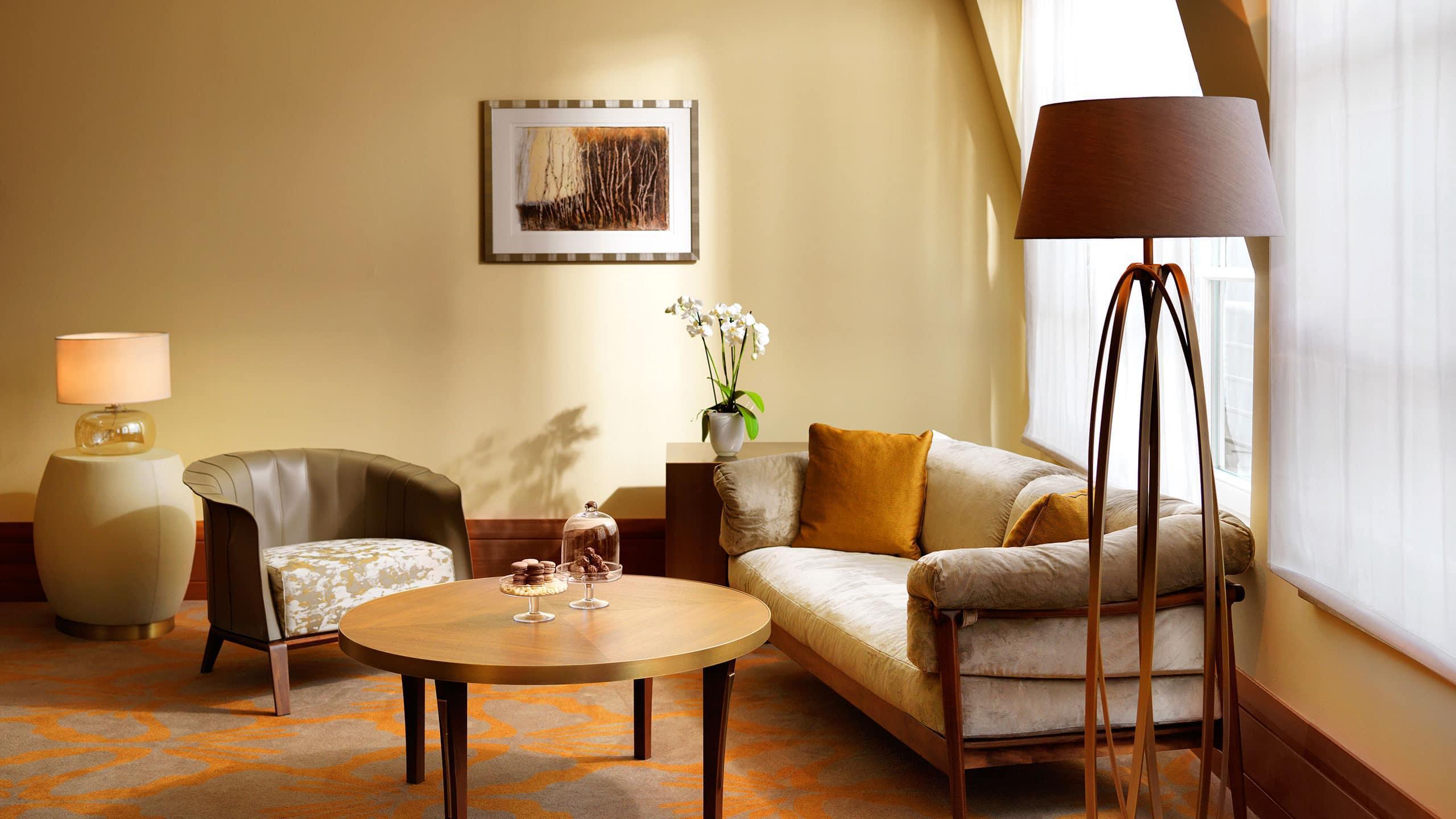 Conrad Hamburg Hotel Exterior foto A living room