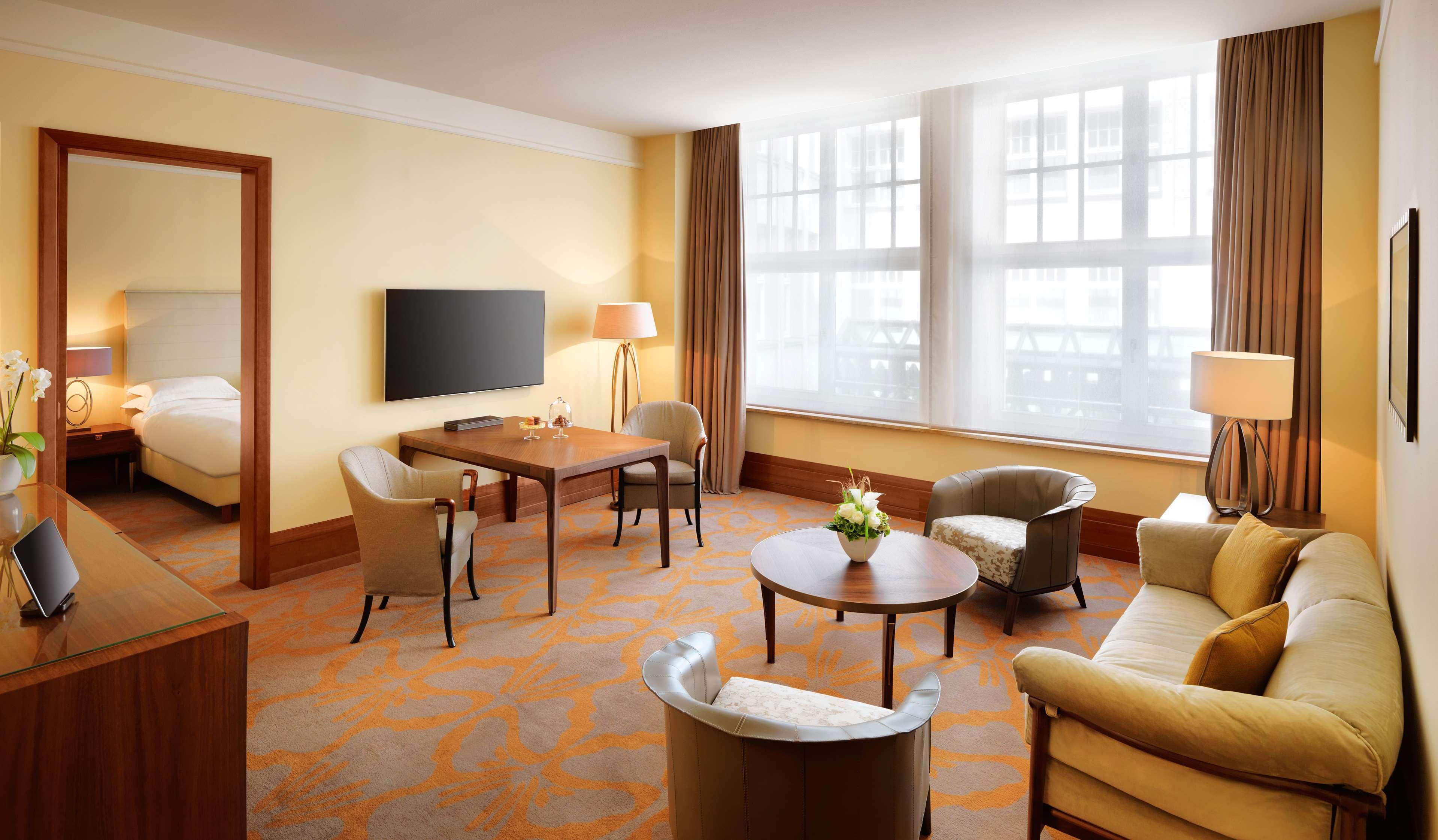 Conrad Hamburg Hotel Exterior foto Suite at the InterContinental London Park Lane